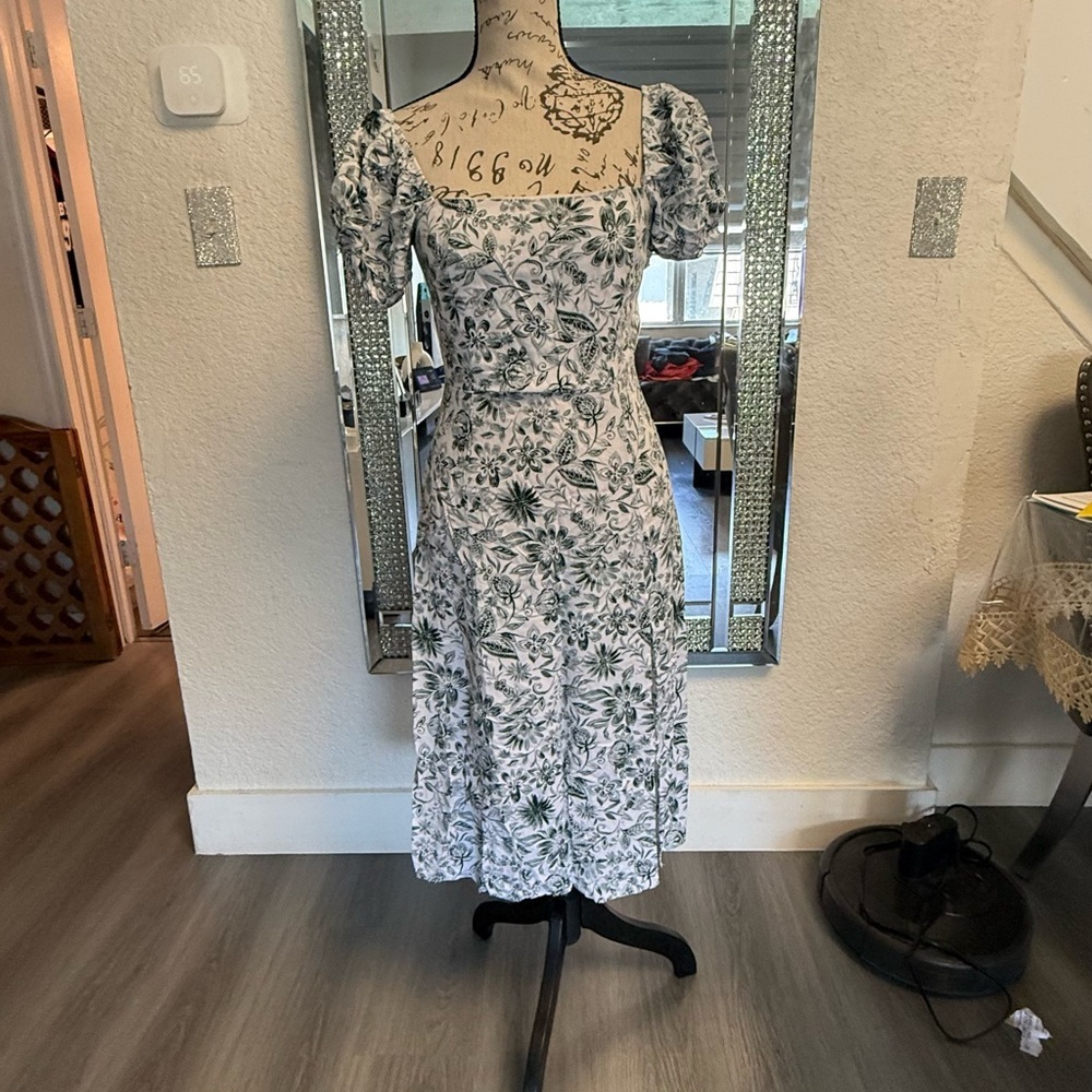 Francesca’s Mi Ami Floral Midi Dress - White & Green Cottagecore Slit Dress S - Picture 3 of 12